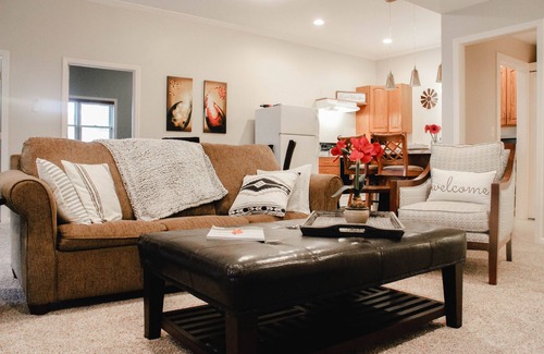 Floyd Apartamento | Golden Maple Homestay; Apartamento de 2 habitaciones El centro de Floyd