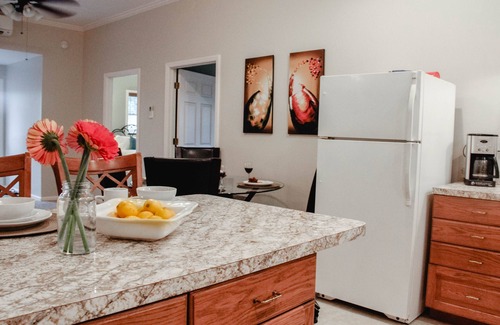 Floyd Apartamento | Golden Maple Homestay; Apartamento de 2 habitaciones El centro de Floyd