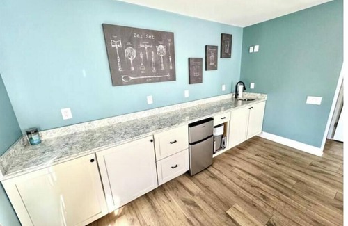 Solomons Apartamento | Roomy BR w/ private bath in the heart of Solomons