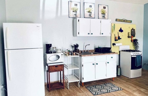 Ceiba Apartamento | Roomy Eco-Friendly Stay | Queen Bed + Sleeper, Solar-Powered | Close to Culebra Ferry