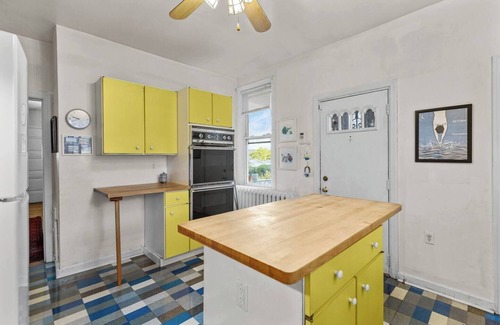 Homestead Casa | Roomy family home near shopping