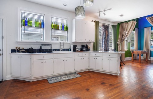 Montgomery Cabaña | Roomy Madison Ave Retreat "Near Downtown & Maxwell AFB"