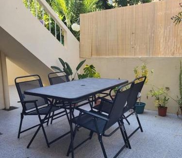Ramalde Apartamento | Roomy & Patio - 2 bedroom flat