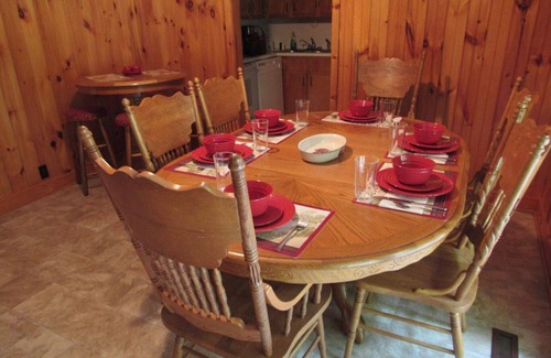 Tannersville Casa | Una casa de alquiler de vacaciones en Hemlock Haven con mucho espacio recién inaugurado / julio de 2019