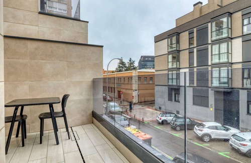 Almenara Apartamento | Roomy Ventilla 2br w/ Swimming Pool, Doorman & Elevator, by Blueground