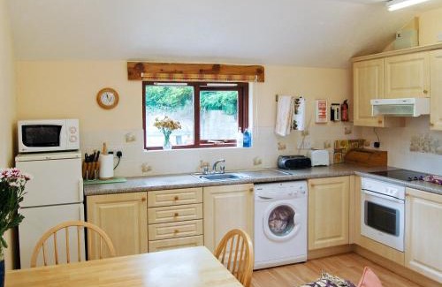 Saint Kew Casa | Roosters Perch