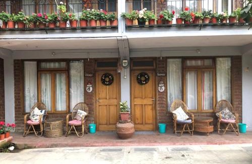 Turuk Casa | Roots Shoots & Beds