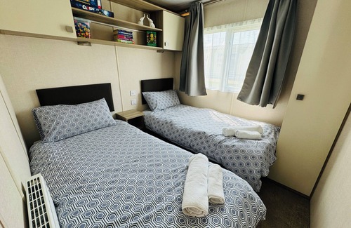 Wimborne Casa | Rosa - Bournemouth Holiday Home
