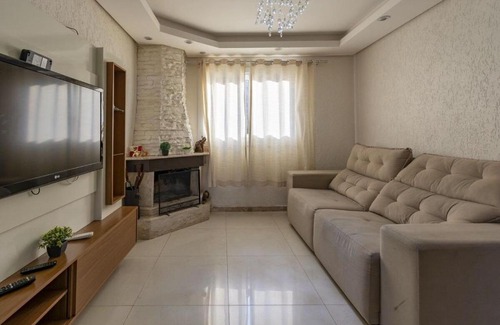Floresta Casa | Rosa Casa Geminada Villa Mariana