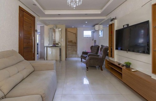 Floresta Casa | Rosa Casa Geminada Villa Mariana