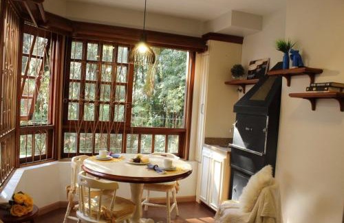 Floresta Apartamento | Rosa Edifício San Pietro