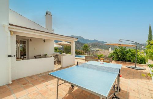 Viñuela Villa | Rosa