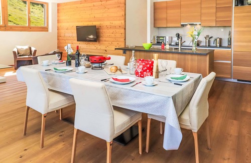 Noveli Apartamento | Rosablanche D 204 A by Interhome
