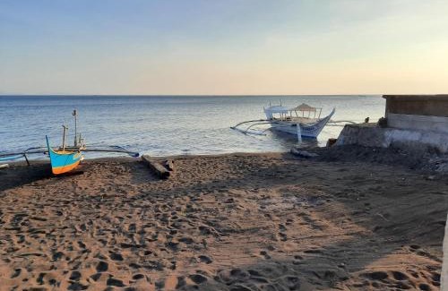 Lemery Casa | Rosal House - Beachfront for 12 Pax in Lemery Batangas