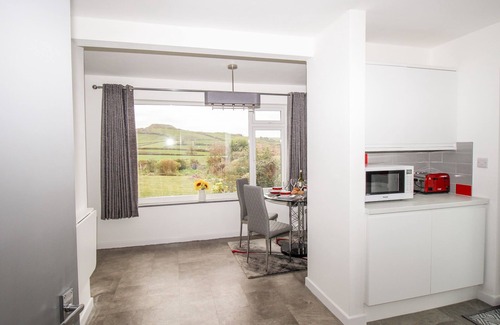 Shipton Gorge Casa | ROSAMOND, pet friendly, with a garden in Shipton Gorge