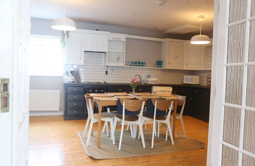 Kilkee Cabaña | Rosaries Apartment Kilkee