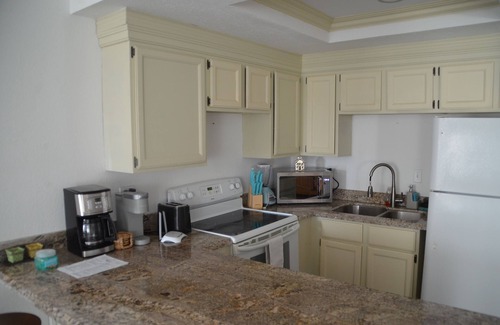 La Paloma Apartamento | Rosarito getaway with jacuzzi & beach!