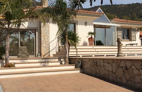 Pau Villa | De pie en el parque de Villa Roses, piscina privada, tranquila, todos los servicios
