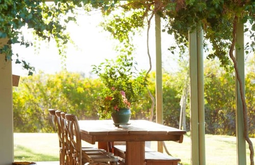 Eurunderee Casa | Rosby Guesthouse, 4 king rooms 4 private ensuites