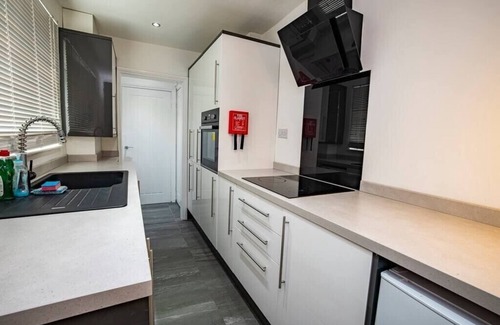 Middlesbrough Casa | Roscoe House | Workstays UK
