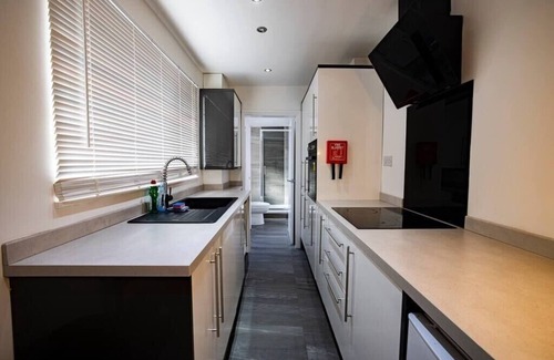 Middlesbrough Casa | Roscoe House | Workstays UK