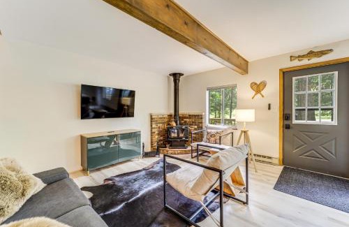 Higgins Lake Casa | Roscommon Chalet with Hot Tub Near Higgins Lake!