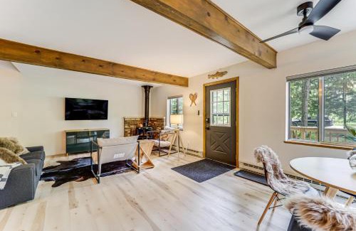 Higgins Lake Casa | Roscommon Chalet with Hot Tub Near Higgins Lake!