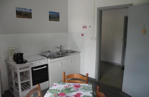 Orcival Apartamento | Rose, 4 pers. Villa Saint Antoine, Orcival, Sancy