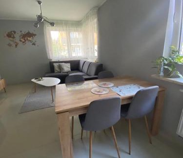Brwinow Apartamento | Rose Apartament