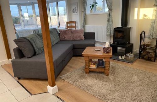 Evesham Casa | Rose barn hot tub holidays in the Cotswolds