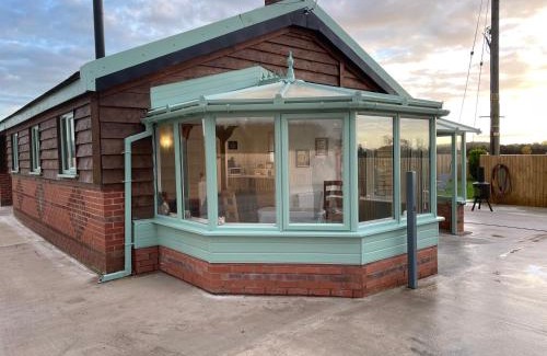Evesham Casa | Rose barn hot tub holidays in the Cotswolds