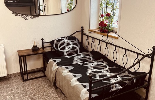 Grossbottwar Casa | Rose Boardinghouse