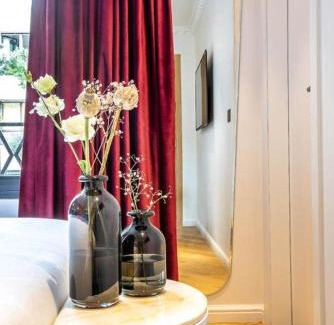 15th Arrondissement Hotel | Rose Bourbon