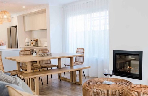 Cowes Casa | Rose by Omaru Farm