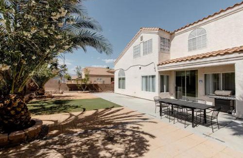 North Las Vegas Casa | Rose Canyon- 5 Bedroom Home in Las Vegas