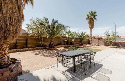 North Las Vegas Casa | Rose Canyon- 5 Bedroom Home in Las Vegas