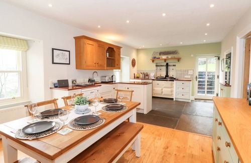 Troutbeck Cabaña | ROSE COTTAGE AT TROUTBECK, character holiday cottage in Troutbeck