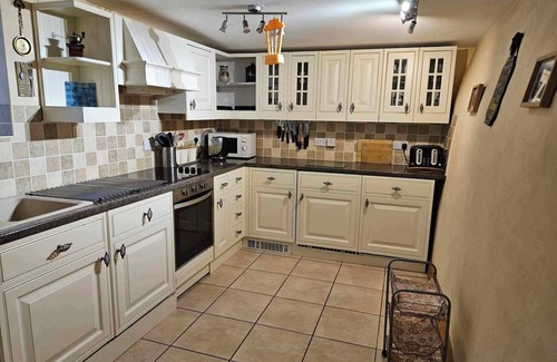 Millers Dale Cabaña | Rose Cottage - Cosy Cottage in Millers Dale