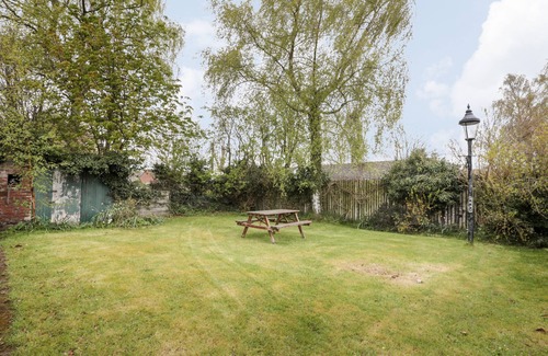 Crosby-on-Eden Cabaña | Rose Cottage, CARLISLE