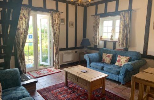 Iden Casa | Rose Cottage