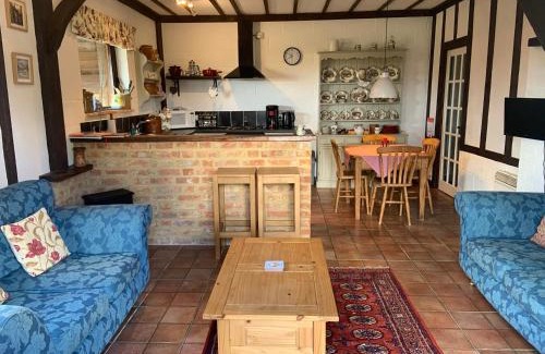 Iden Casa | Rose Cottage