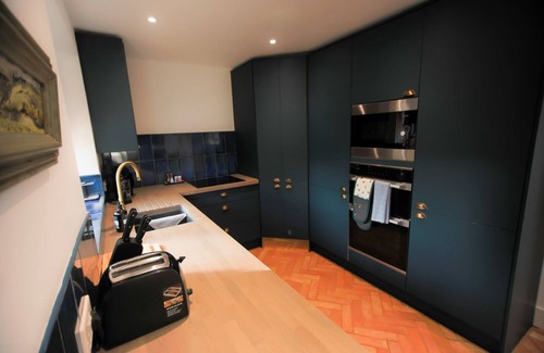 Westfield Cabaña | Rose Cottage