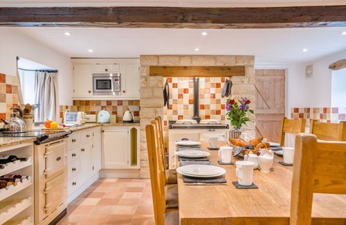 West Compton Casa | Rose Cottage - Powerstock