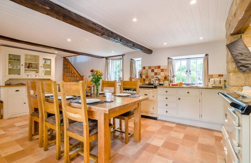 West Compton Casa | Rose Cottage - Powerstock