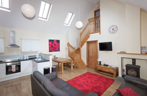 Linlithgow Apartamento | Rose Cottage - sleeps 8 guests in 3 bedrooms
