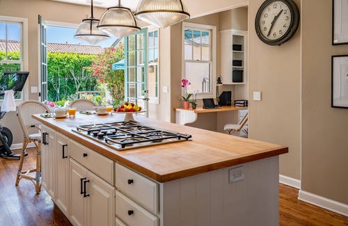 Upper East Casa | Rose Garden Cottage - Classic Santa Barbara Luxury