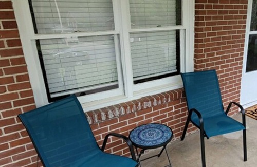 Columbus Casa | Rose Hill Charmer - 2 bedroom 20 mins from FT Benning