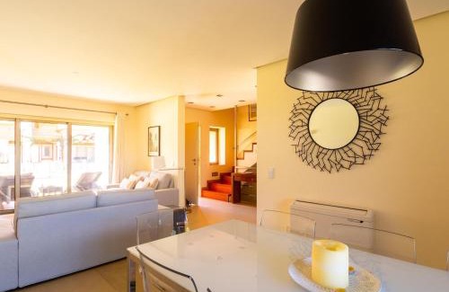 Luz de Tavira Casa | Rose House - Lux Tavira with swimming pool at Homesbyfc