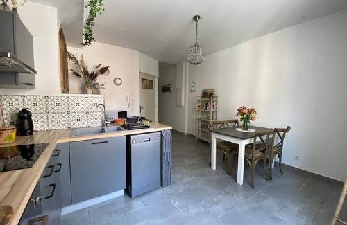 L'Isle-sur-la-Sorgue Apartamento | "Rose Island in the heart of the city