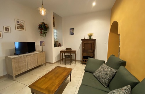 L'Isle-sur-la-Sorgue Apartamento | "Rose Island in the heart of the city